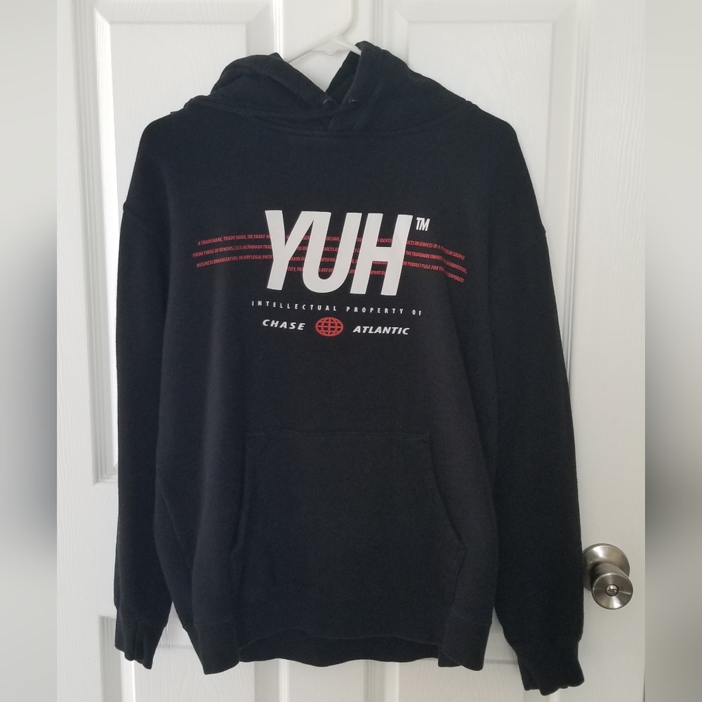 Chase Atlantic YUH Hoodie Size Large